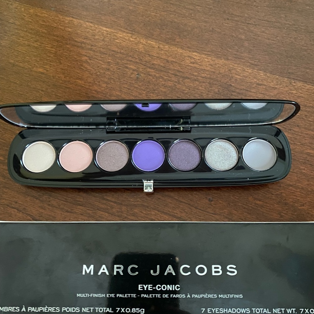 Brand new Marc Jacobs eyeshadow palette
